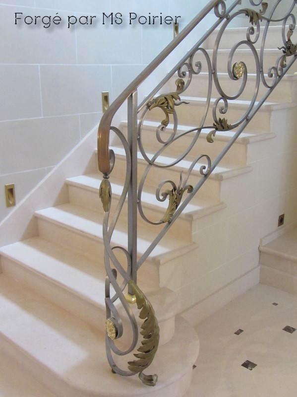 Rampe d'escalier d'int&eacute;rieur de prestige